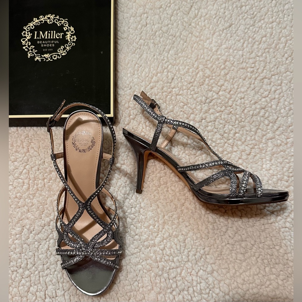 I. Miller sparkle embellished bejeweled Vilina pewter dress platform heels 9 NEW